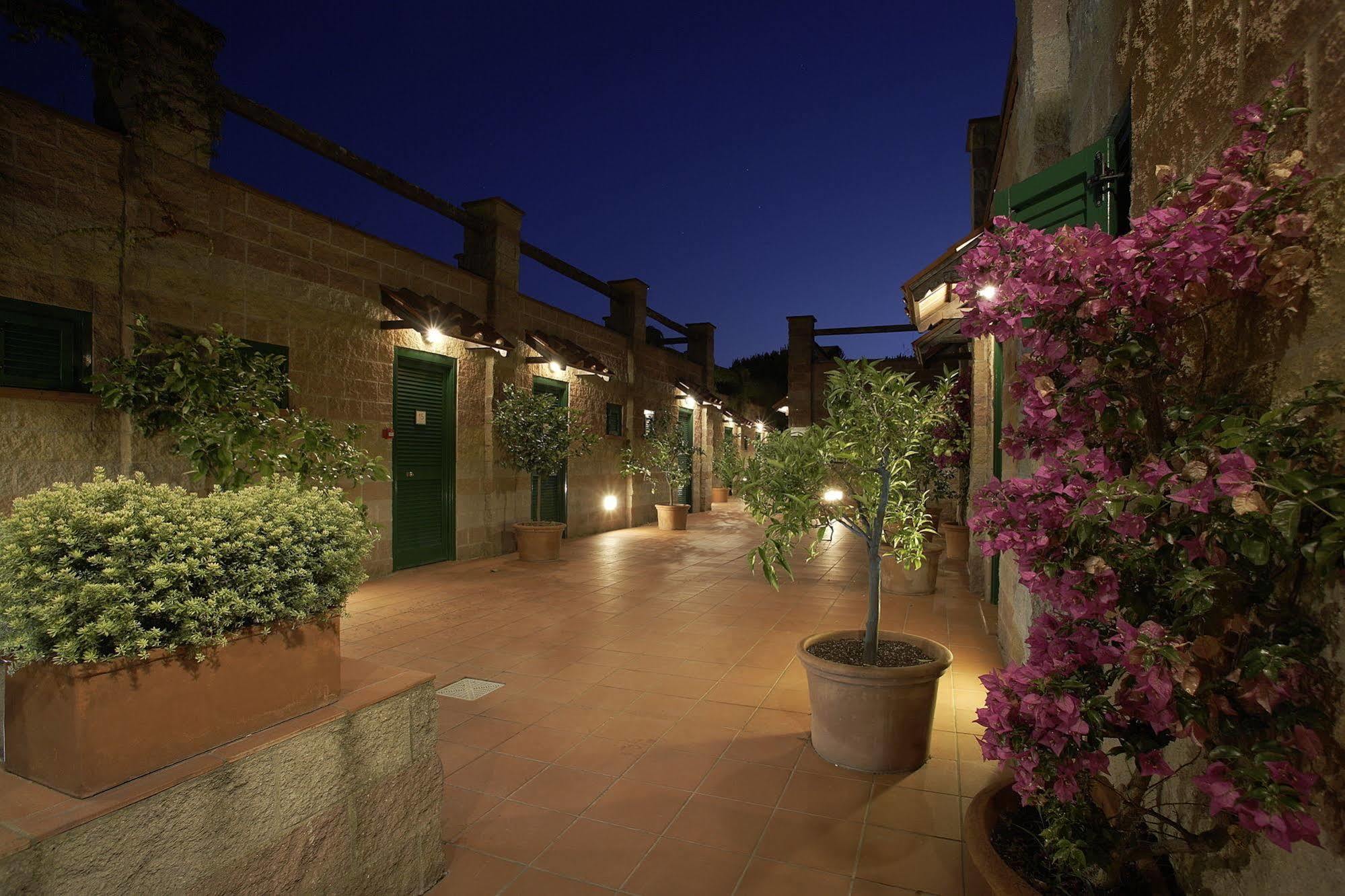 Residenza Sant'Anna Del Volterraio Hotel Portoferraio Exterior photo The cloister of the monastery
